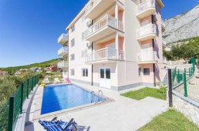  Apartments Seaview  Тучепи